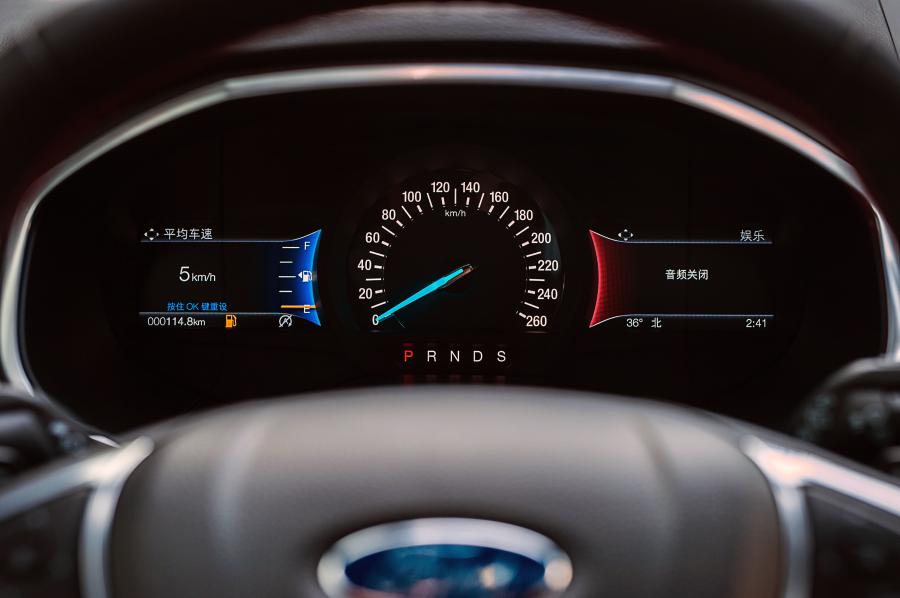 Панель приборов Ford Edge ST-Line 2019 года  (CN) (фото 13 из 23)